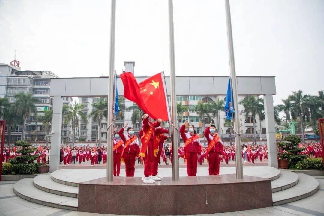 不是很喜欢一个人，却又想处处，但是对别人又很冷淡，该怎么办游戏画面